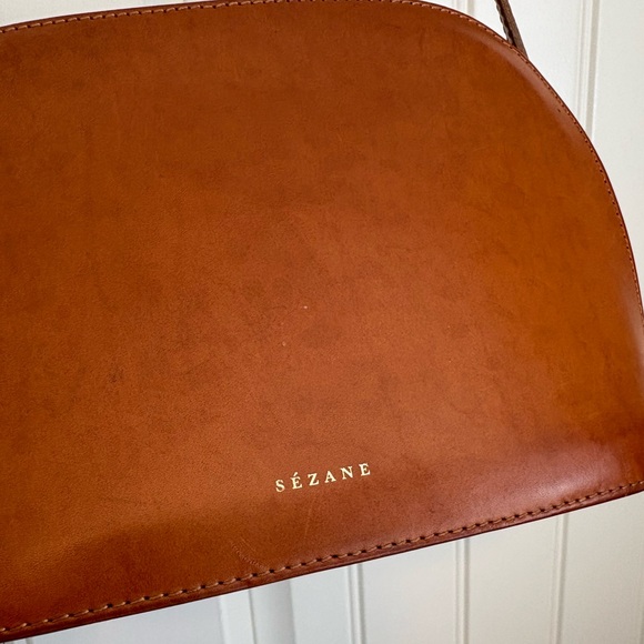 Sézane Victor Heritage smooth leather brown crossbody - Picture 5 of 16